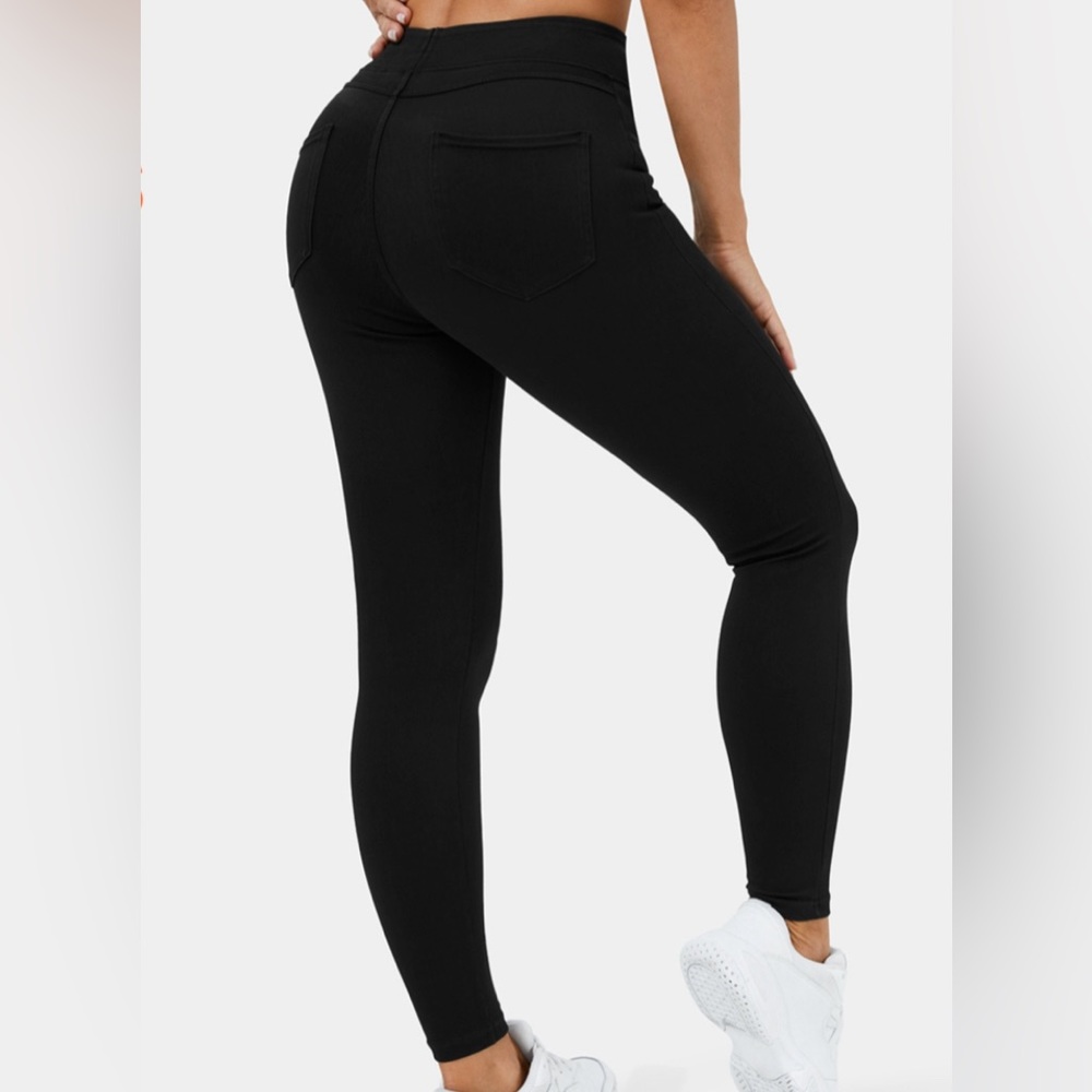 Halara Magic black denim leggings